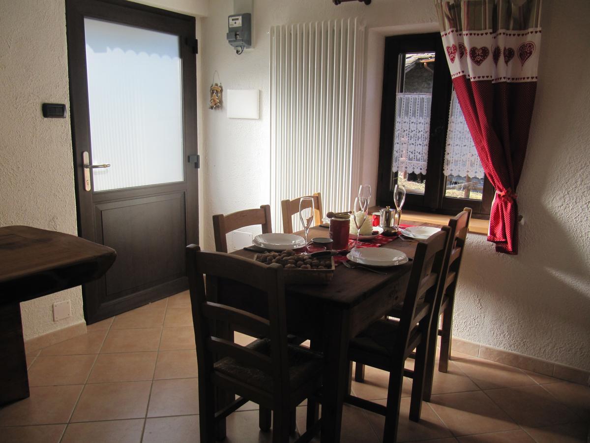 Maison Des Abeilles Vda Gressan N 0028 מראה חיצוני תמונה