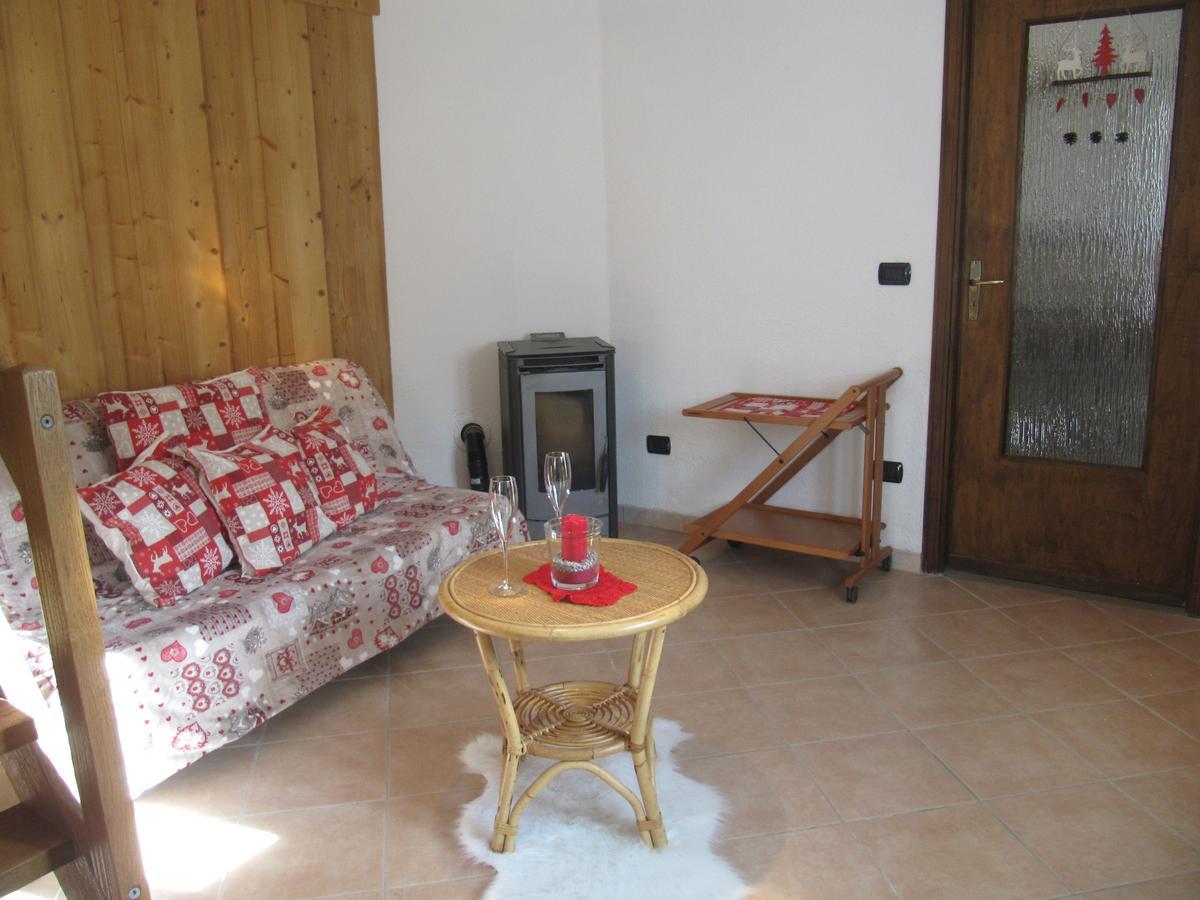 Maison Des Abeilles Vda Gressan N 0028 מראה חיצוני תמונה