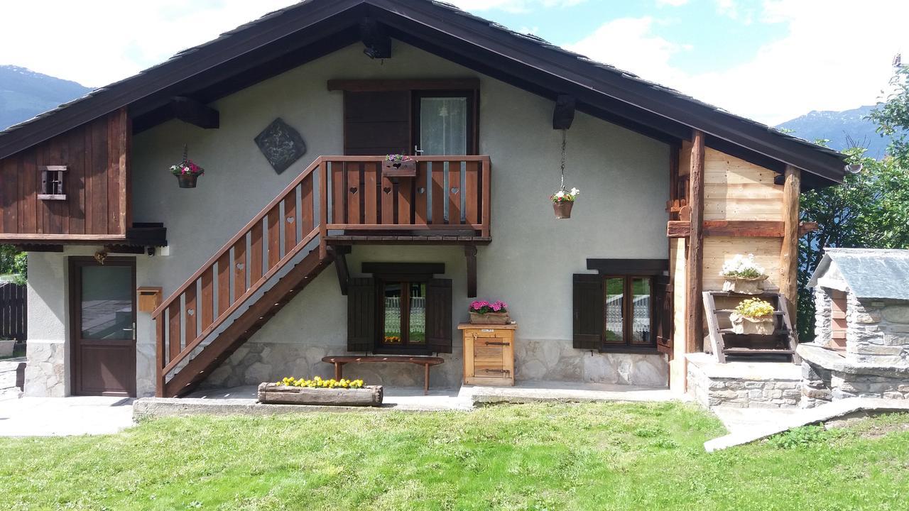 Maison Des Abeilles Vda Gressan N 0028 מראה חיצוני תמונה
